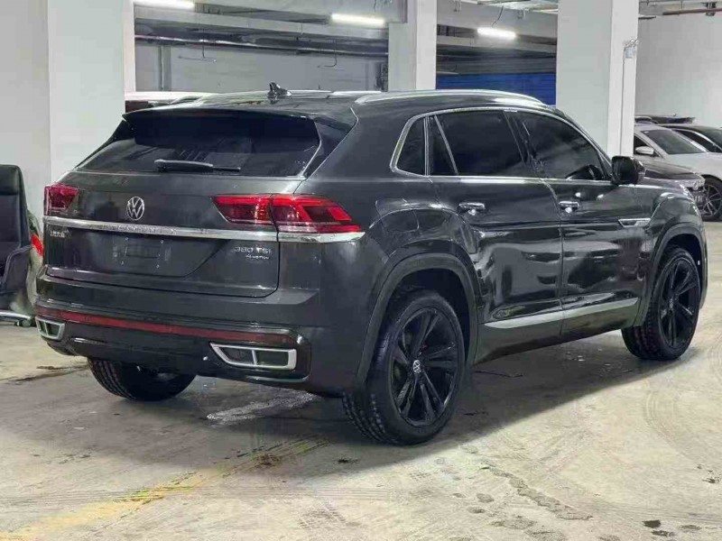 保定23年大众途昂7