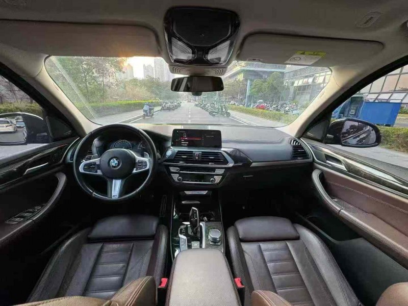 東莞19年寶馬X34