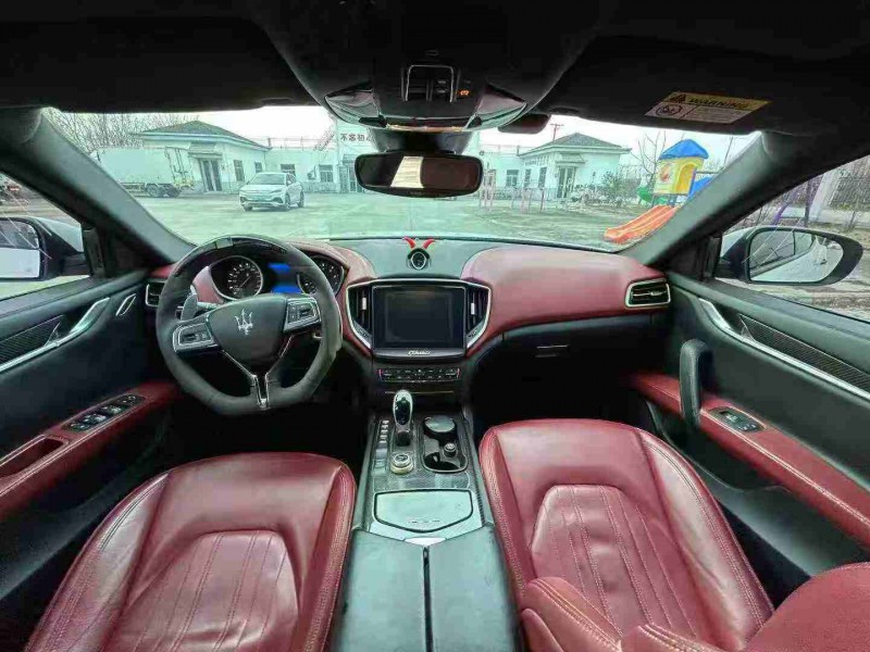 徐州17年玛莎拉蒂Ghibli9