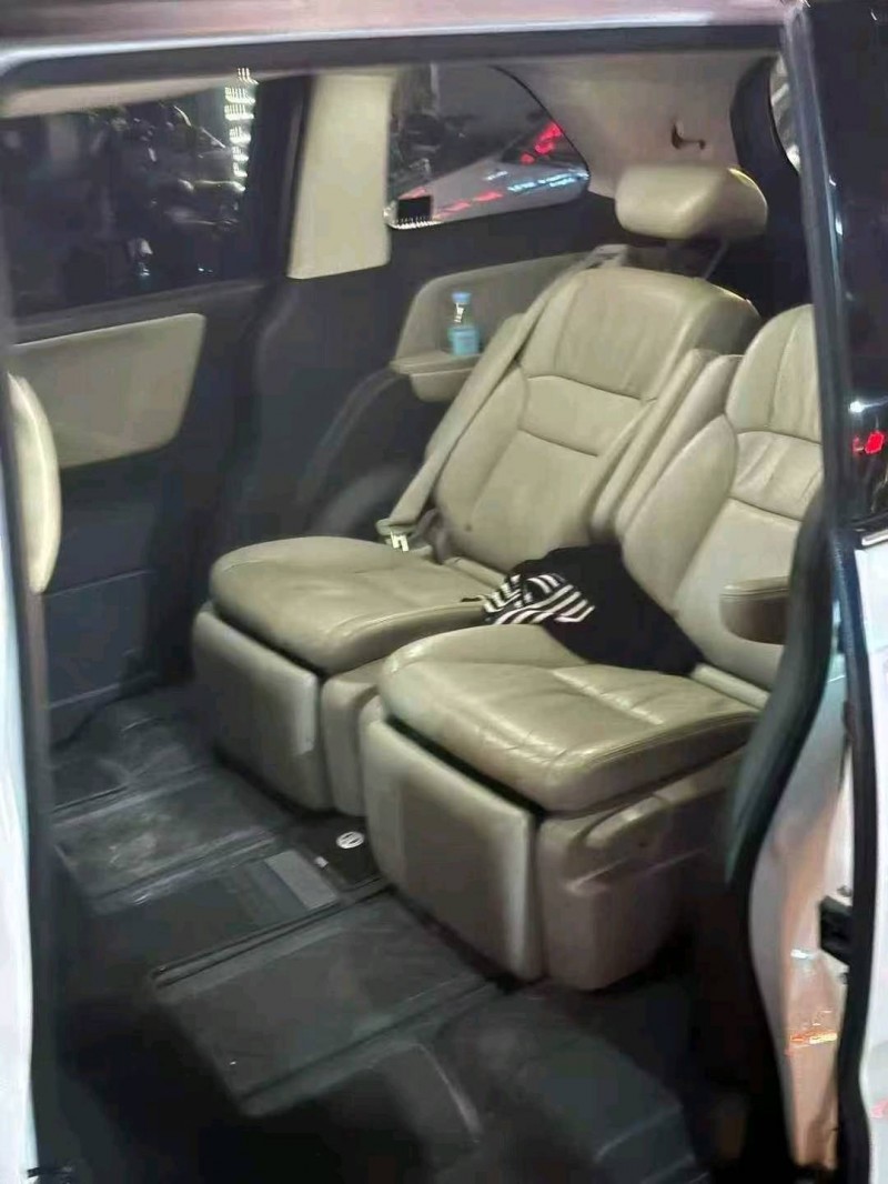 重庆17年本田奥德赛6