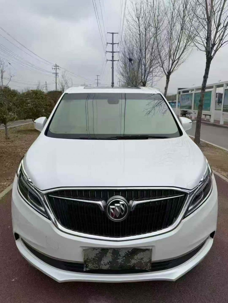 东营19年别克GL81