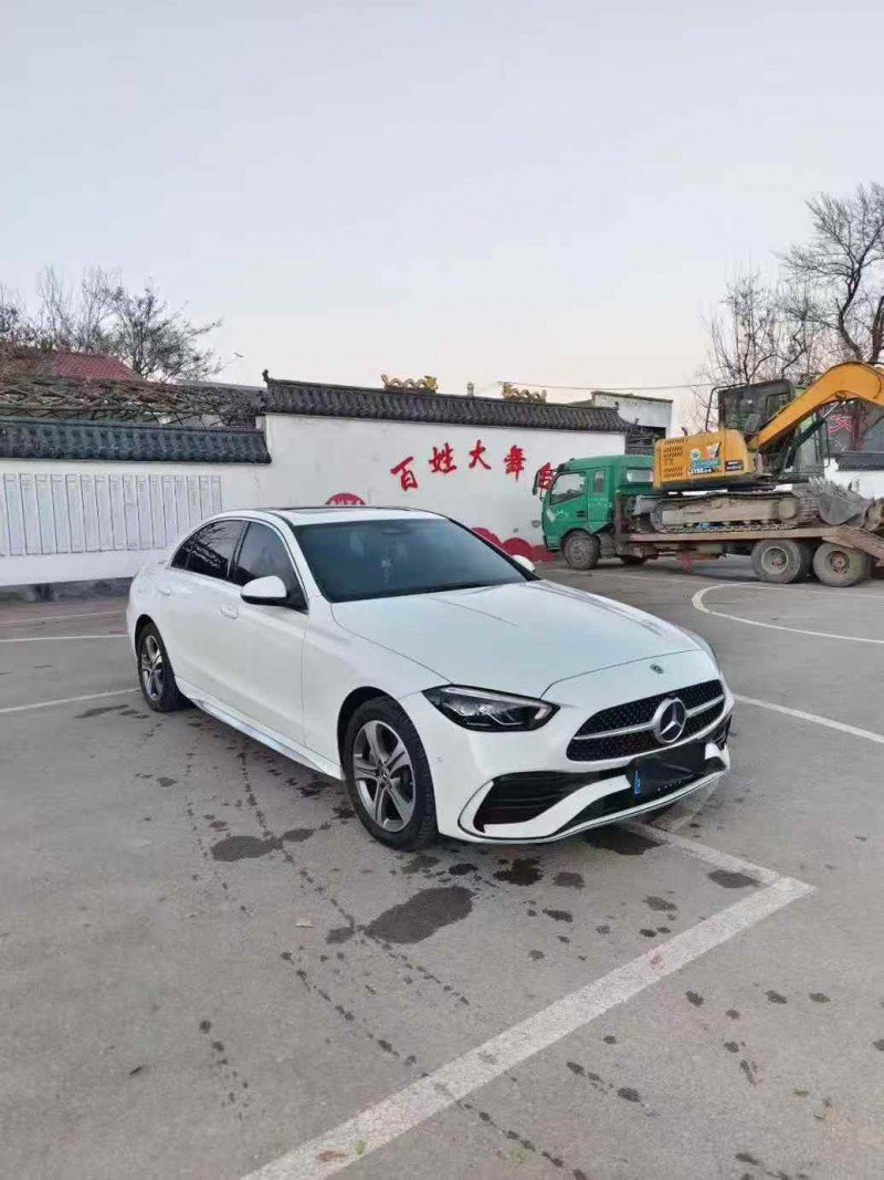 济宁22年奔驰C2