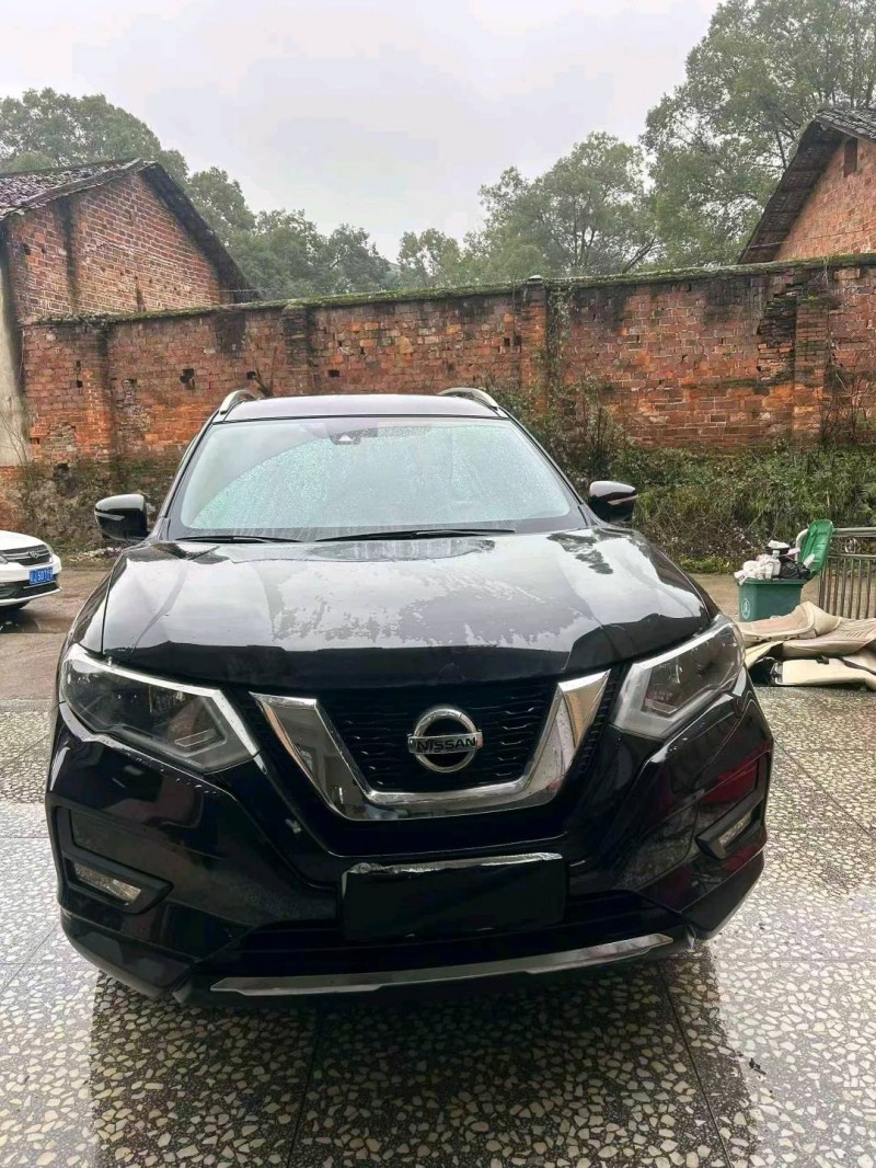 上饶20年日产奇骏1