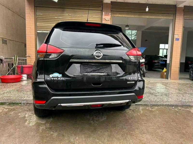 上饶20年日产奇骏5