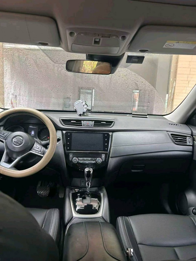 上饶20年日产奇骏6