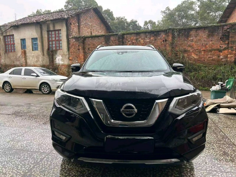 上饶20年日产奇骏7