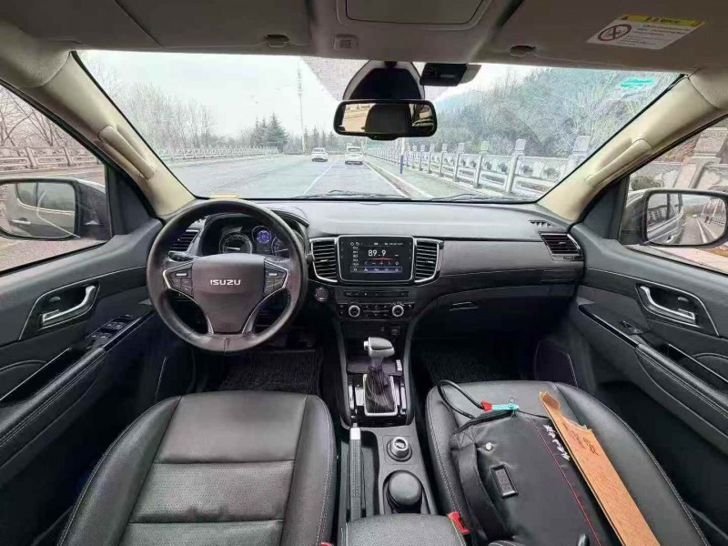 济宁20年五十铃牧游侠5