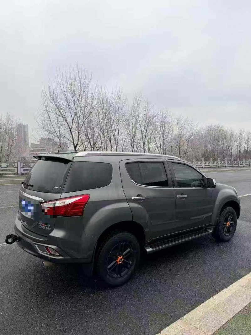 济宁20年五十铃牧游侠7