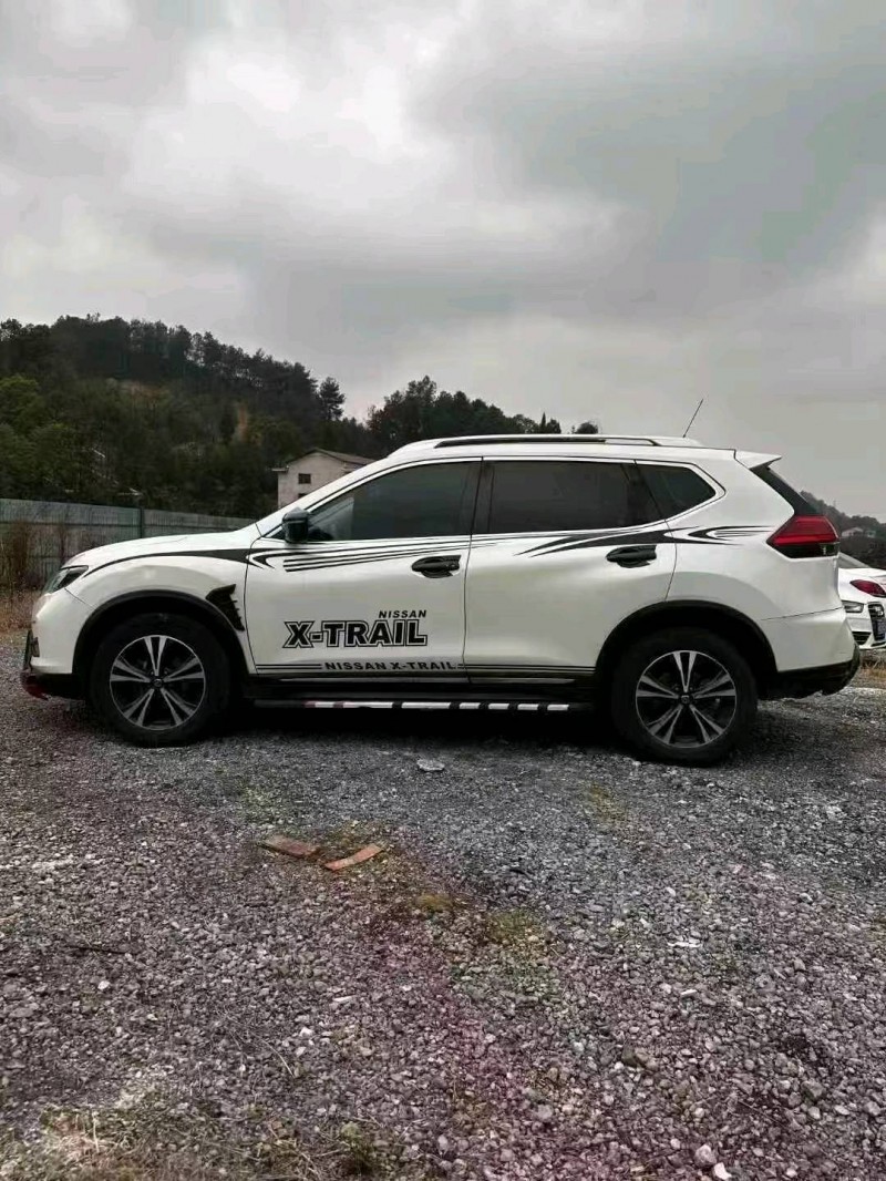 娄底19年日产奇骏3