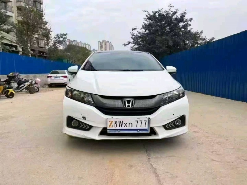 南宁17年本田锋范1