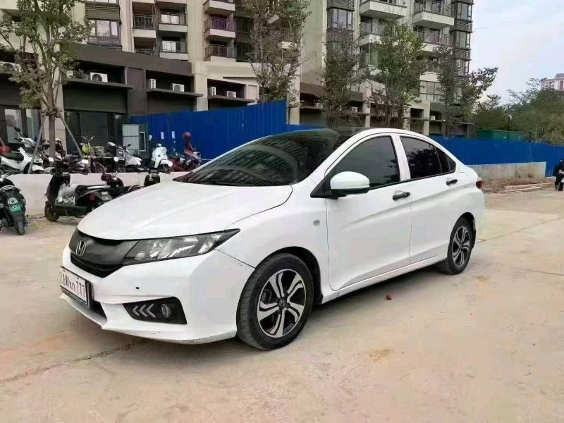 南宁17年本田锋范3