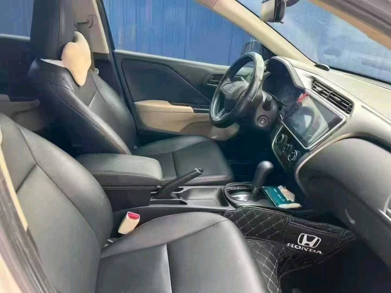 南宁17年本田锋范5