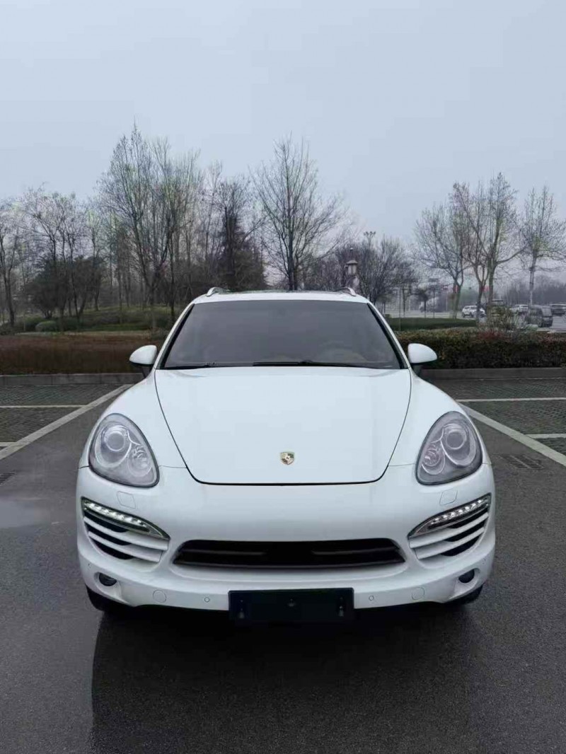 淄博13年保时捷卡宴1