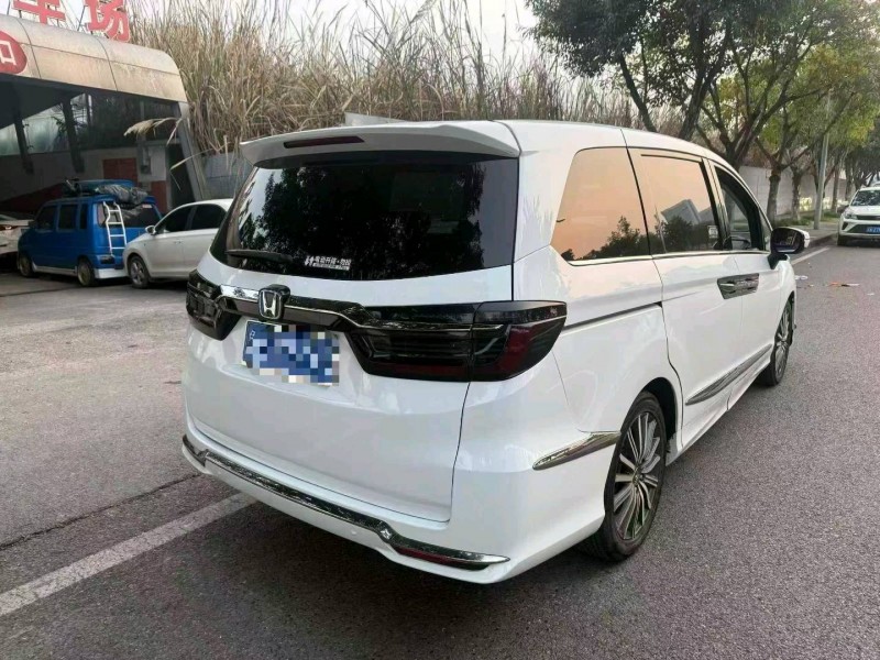 重庆22年本田艾力绅6