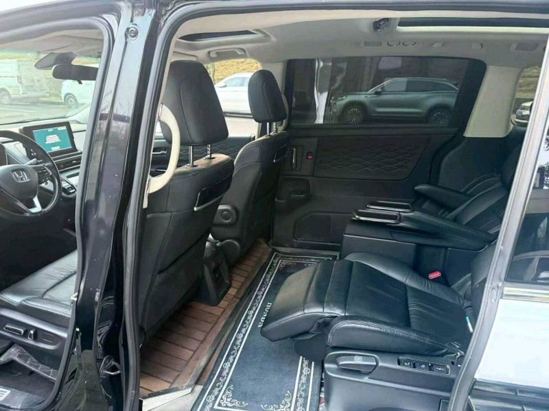 重庆22年本田艾力绅7