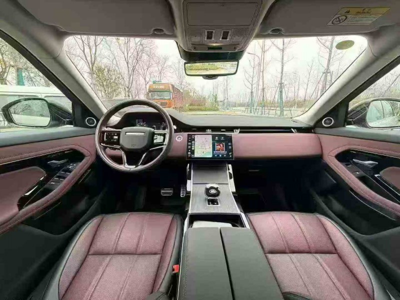 吉安25年路虎极光6