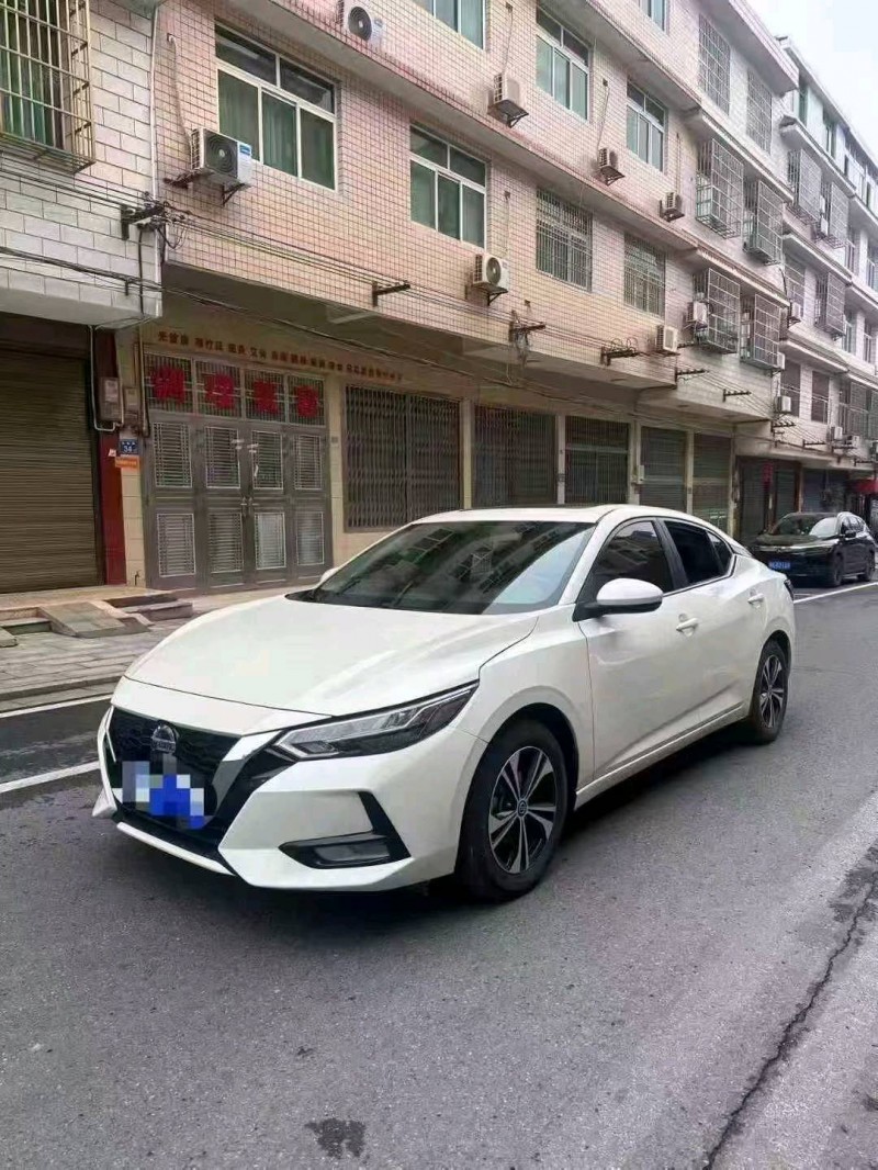 长沙23年日产轩逸3