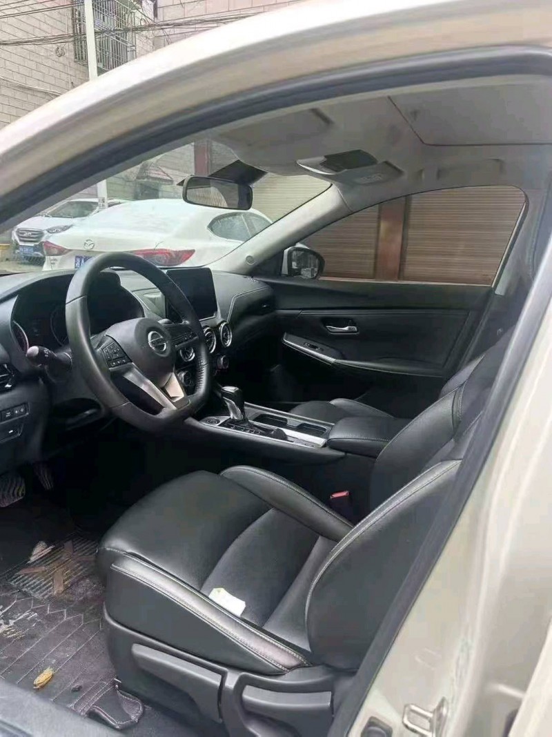 长沙23年日产轩逸4