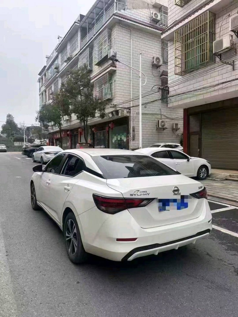 长沙23年日产轩逸8