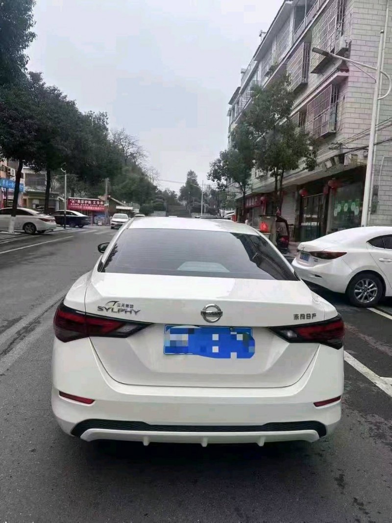 长沙23年日产轩逸9