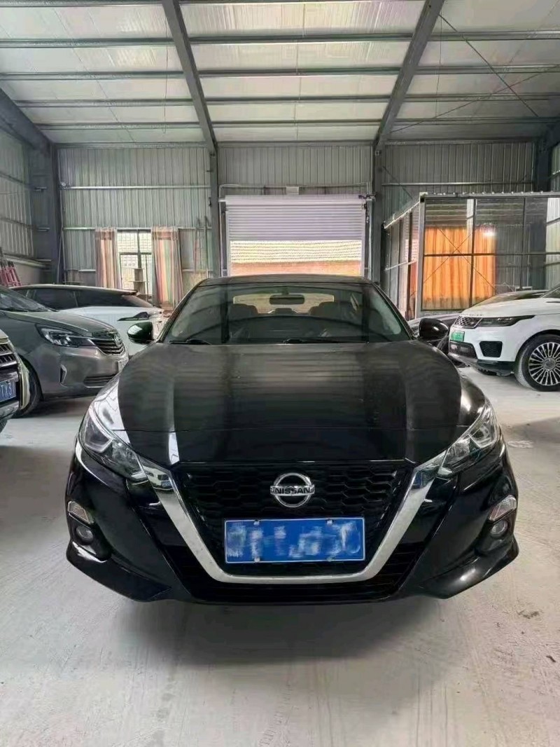 菏泽22年日产天籁1