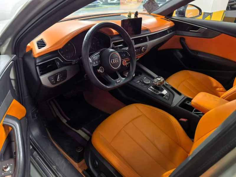 济宁19年奥迪A4L2