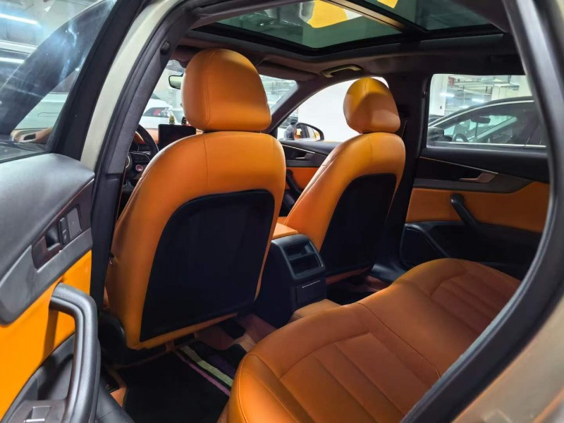 济宁19年奥迪A4L3