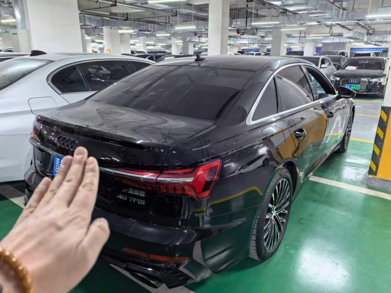 济宁23年奥迪A6L4