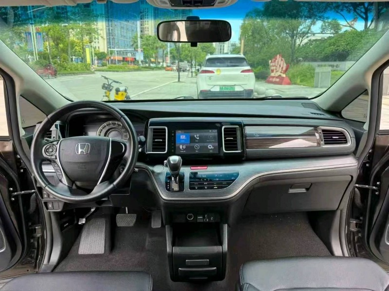 广州20年本田艾力绅4