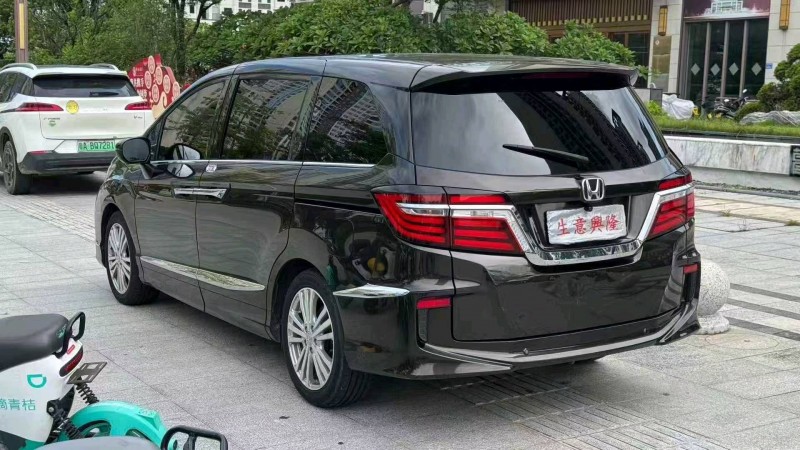 广州20年本田艾力绅8