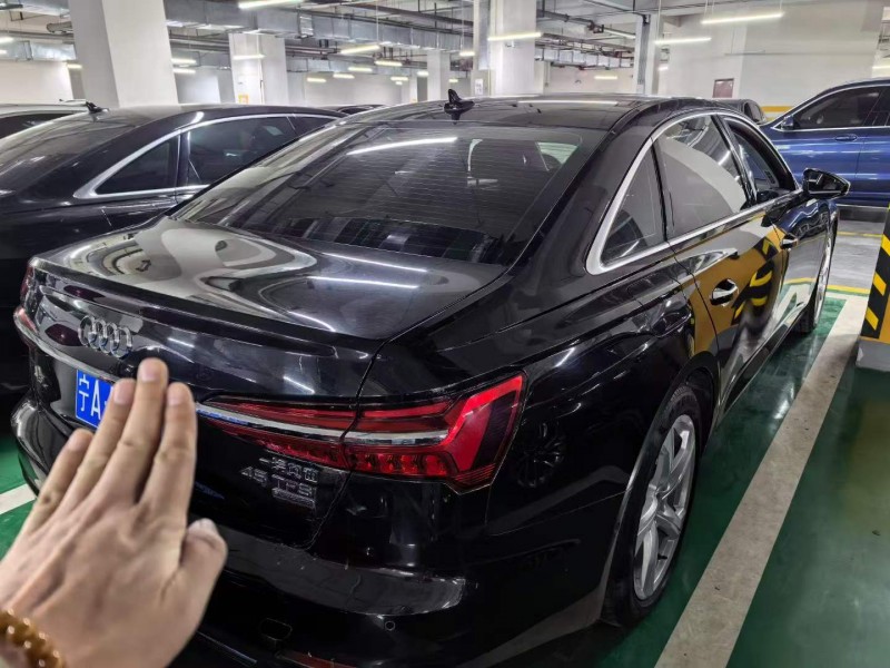 济宁22年奥迪A6L4