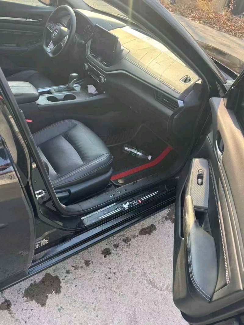 唐山20年日产天籁6