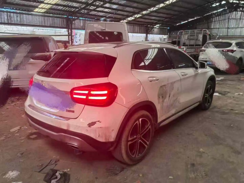 菏泽18年奔驰GLA7