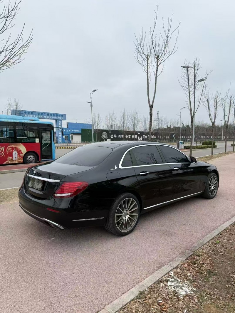 枣庄18年奔驰E8