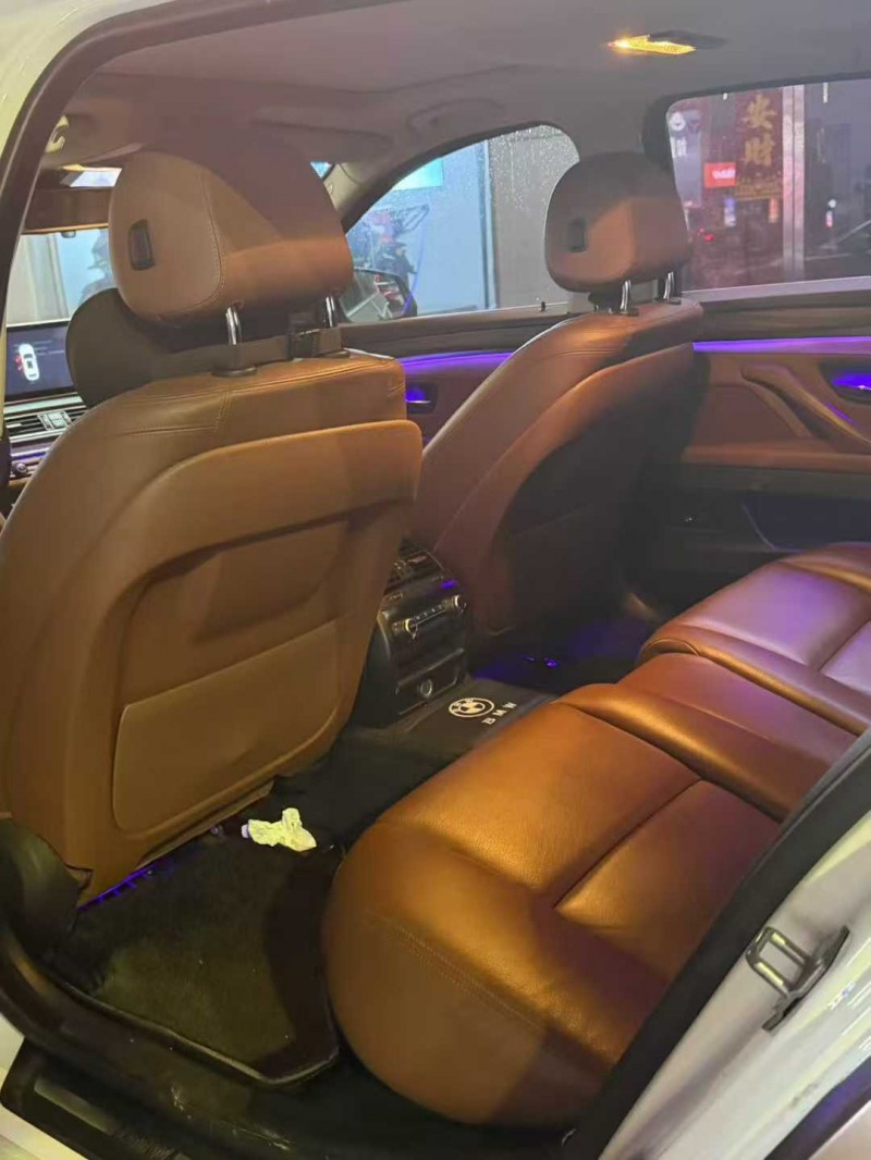 广州16年宝马5系8