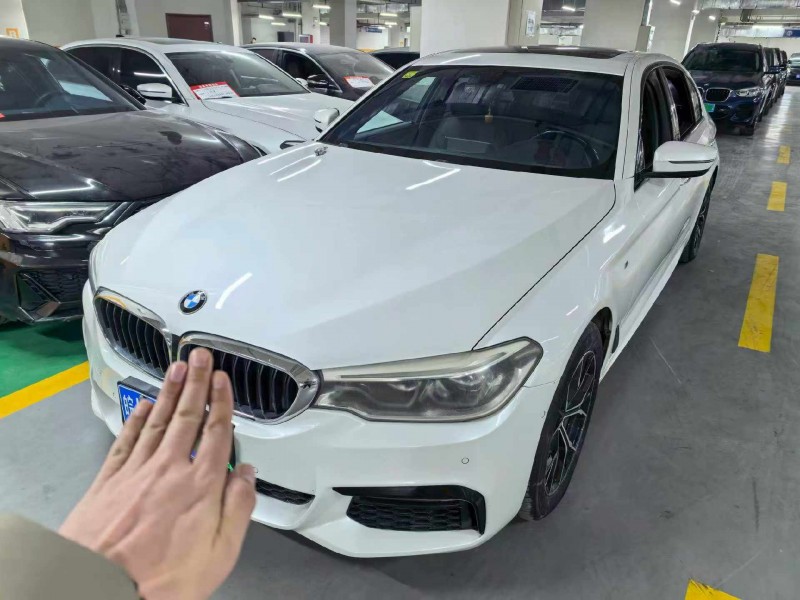 济宁18年宝马5系1