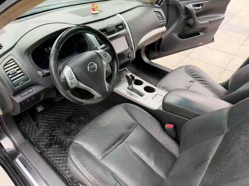 枣庄18年日产天籁8