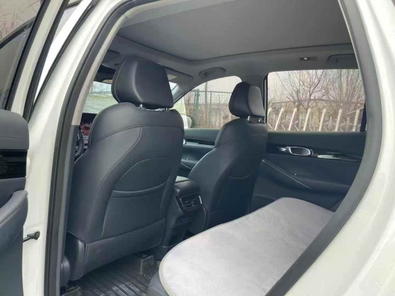 濟寧25年吉利銀河4