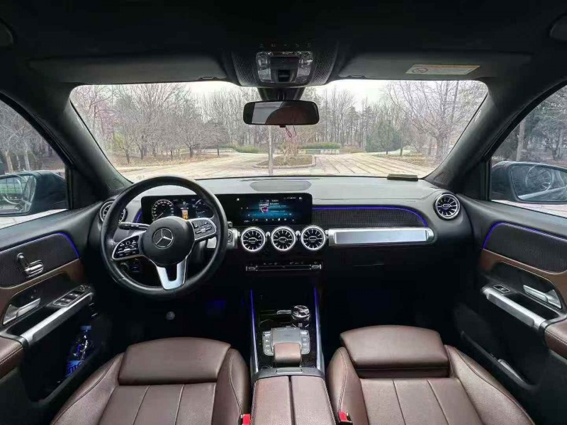 濟寧22年奔馳GLB5