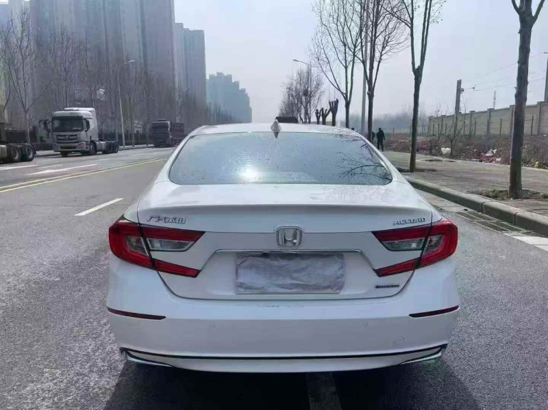 常州20年本田雅阁9