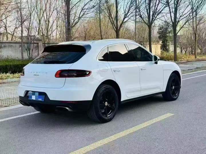 濟寧18年保時捷Macan7
