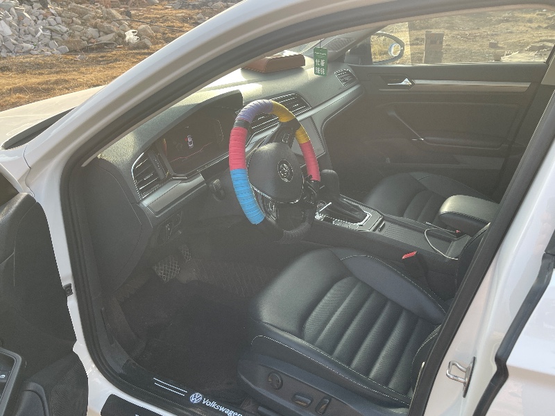 玉树21年大众凌渡4