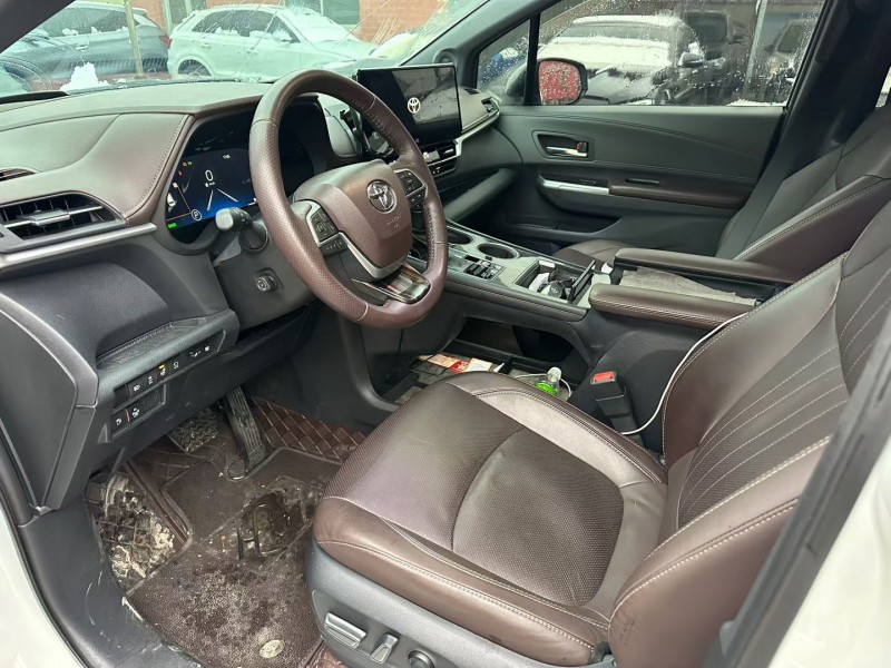 淄博24年丰田格瑞维亚4