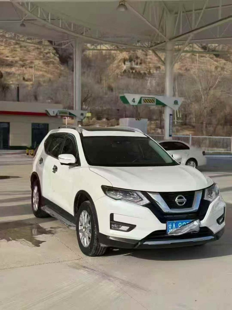 平凉23年日产奇骏2