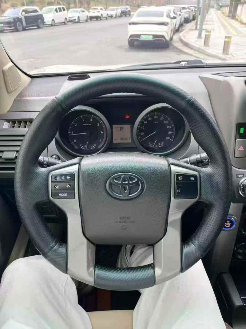 焦作13年丰田普拉多5