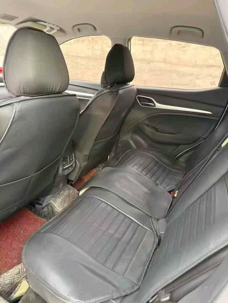 巴彦淖尔21年名爵ZS5