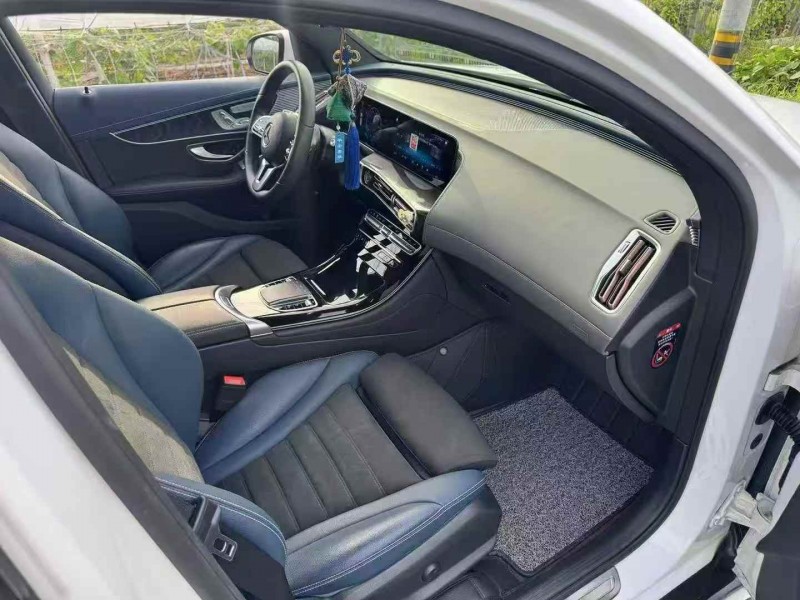 金華21年奔馳EQC6