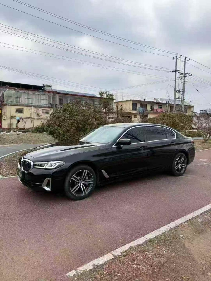 济宁23年宝马5系2