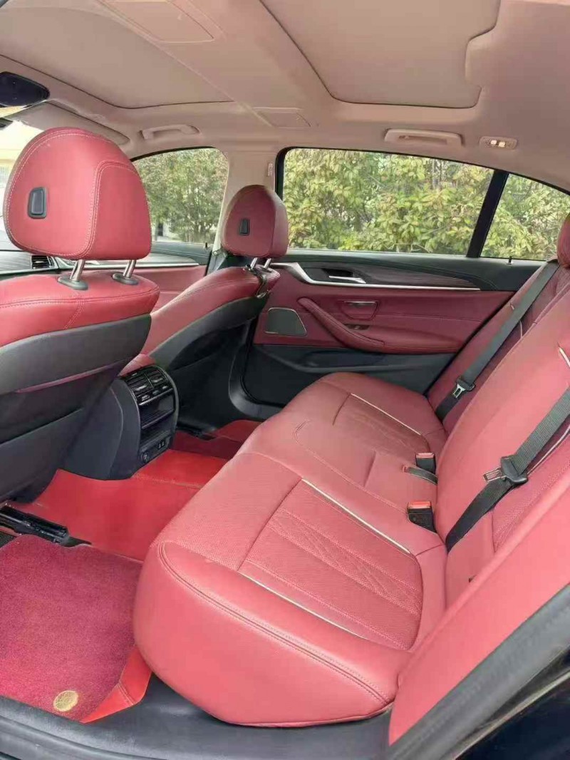 济宁23年宝马5系4