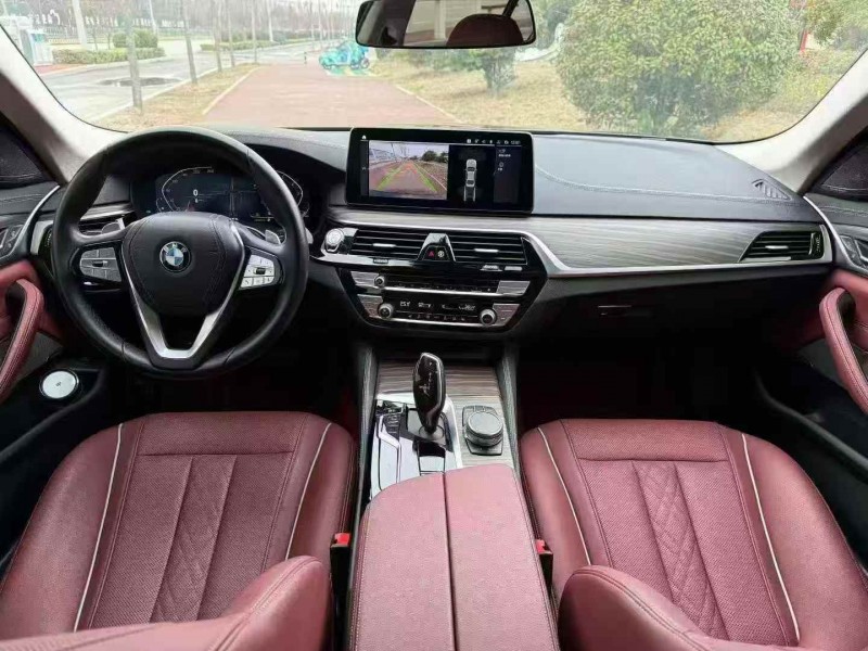 济宁23年宝马5系5